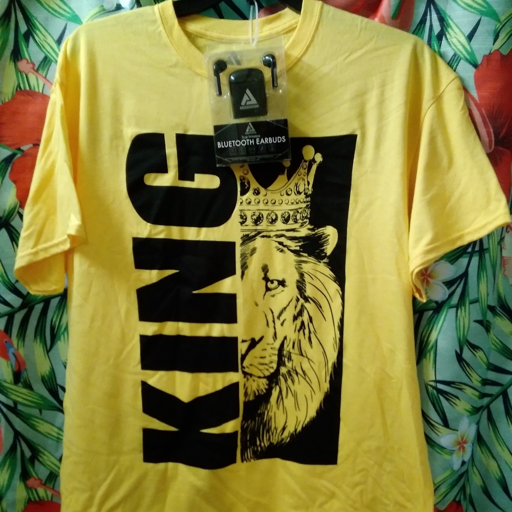 HOLIDAY SPECIAL.!MEN'S SHORT SLEEVE  SHIRT W/EAR BUDS